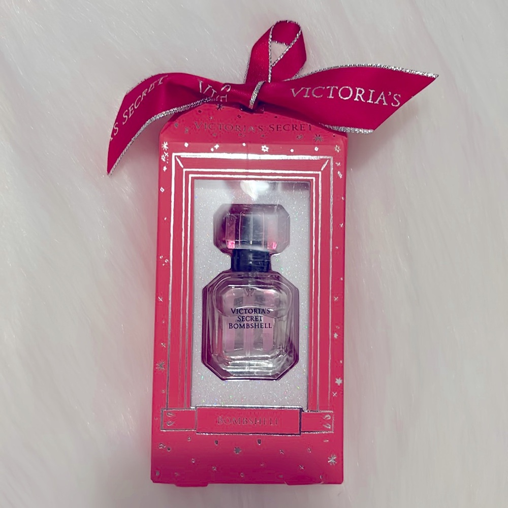 Victoria’s Secret Bombshell Ornament New Excellent Condition